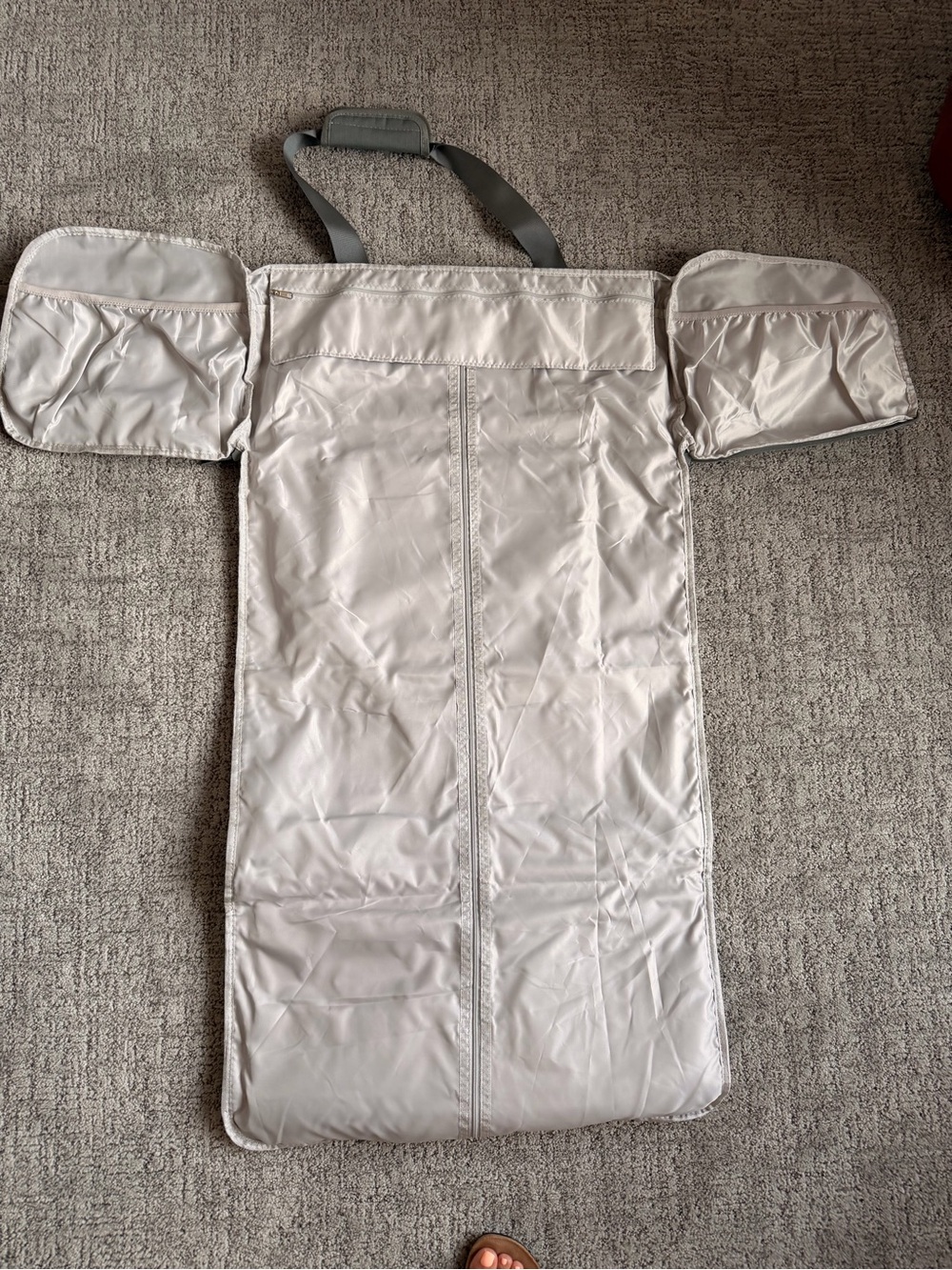 Two Jenni Duffle Bags! - Picture 9 of 11